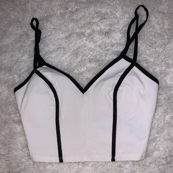 🎊💥🎉HOST PICK🔥💜Cute 🥰 Woman crop top Orr loved like new - Picture 7 of 12